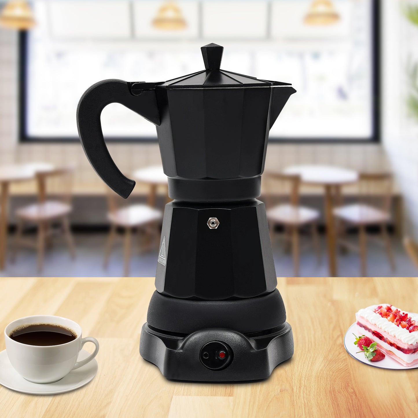 Cafetiere moka noir 300 ml devant fenetre