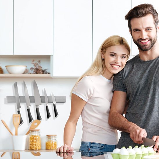 Porte couteaux cuisine couple installation
