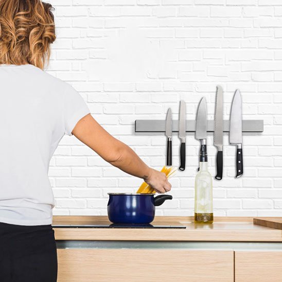 Porte couteaux cuisine cuisiniere dos installation